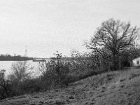 Kanu - Gesellschaft am Rhein  Pentax MZ-S, Pentax SMC 1.9/43 Limited, Adox CHS 100II  - 28.01.2024 -