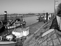 Alter, historischer Lastkahn  PENTAX K-3 Mark III Monochrome, HD PENTAX - DA* 2.8/16-50 ED PLM AW  - 04.04.2025 -