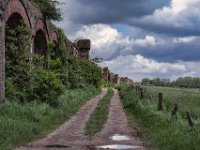 Weg am Viadukt