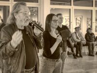 Franz Schwarz und Leiterin der Stadtbücherei Galerie  PENTAX K-3 Mark III Monochrome SMC PENTAX-FA 1.8/31 Limited  - 14.11.2025 -