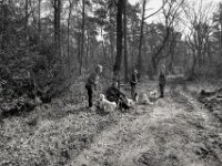 Kleine Hunde, freundliche Frauen  PENTAX K-3 Mark III Monochrome, HD PENTAX - DA* 2.8/ 11-18 ED DC AW  - 07.03.2026 -