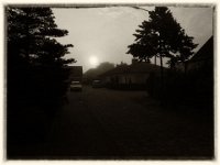 Sonnenaufgang  Pentax K01, Retro Sepia Bearbeitung - 31.05.2016 - : Erlenstraße, Häuser, Landschaft, Morgenlicht, Sonnenaufgang