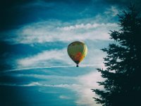 Der Ballon  Pentax K-01, grafische Bearbeitung - 10.09.2016 - : Fenster Ausblick, Fesselballon, Heizluftballon, Himmel